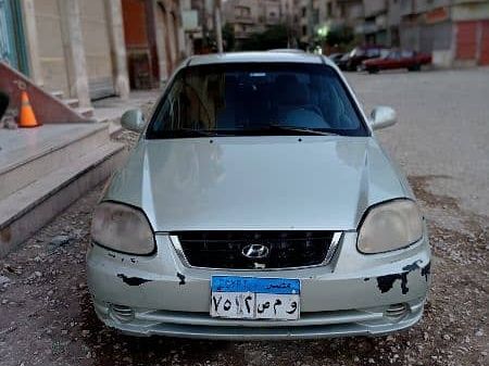 هيونداي فيرنا 2004