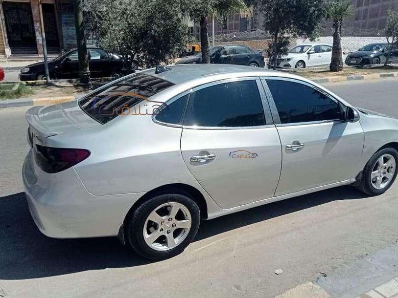هيونداي إلانترا 2009