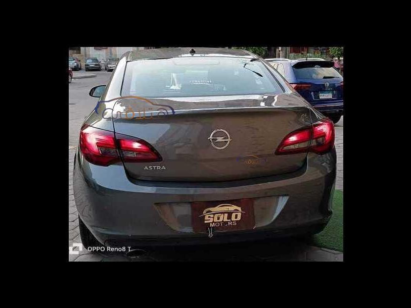 أوبل أسترا 2021