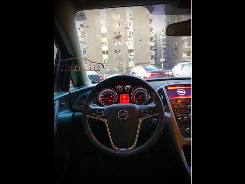 أوبل أسترا 2020