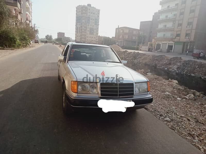 مرسيدس E200 1986